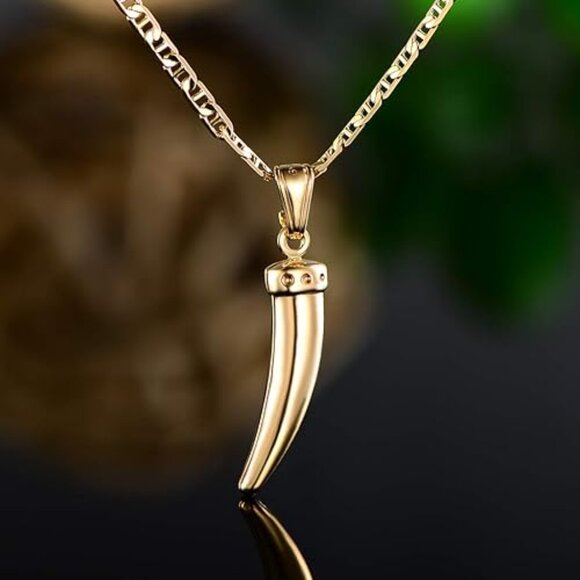 Neiman Marcus 18k Gold Plated 3MM With Shark Tooth Pendant Marina Chain Necklace - Picture 2 of 3